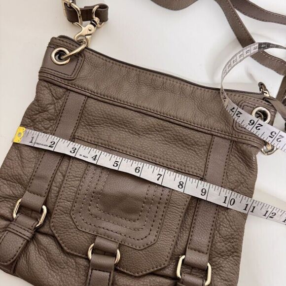The Sak Crossbody Bag Taupe Brown Leather Adjustable Compact Travel Boho Purse - Picture 12 of 16
